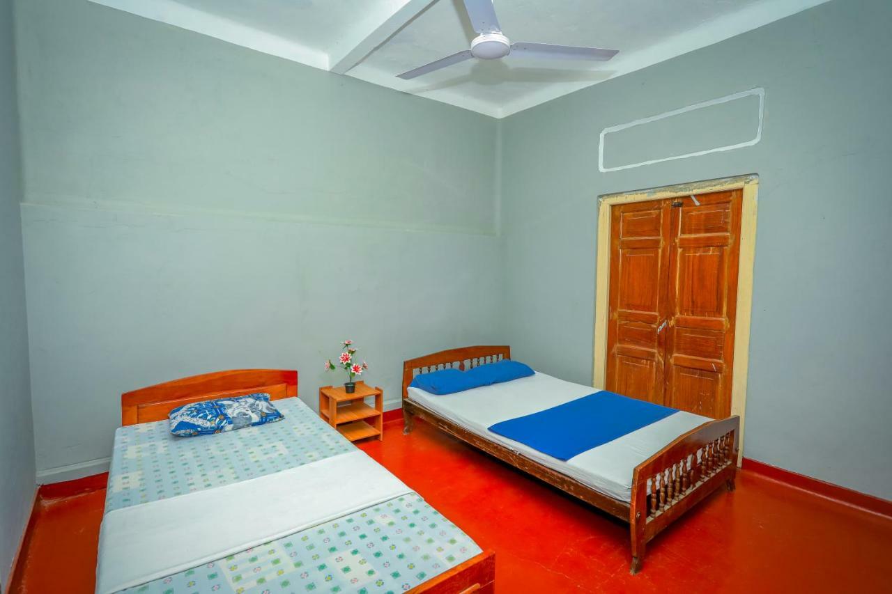 Jaffna Premier Inn Exterior photo