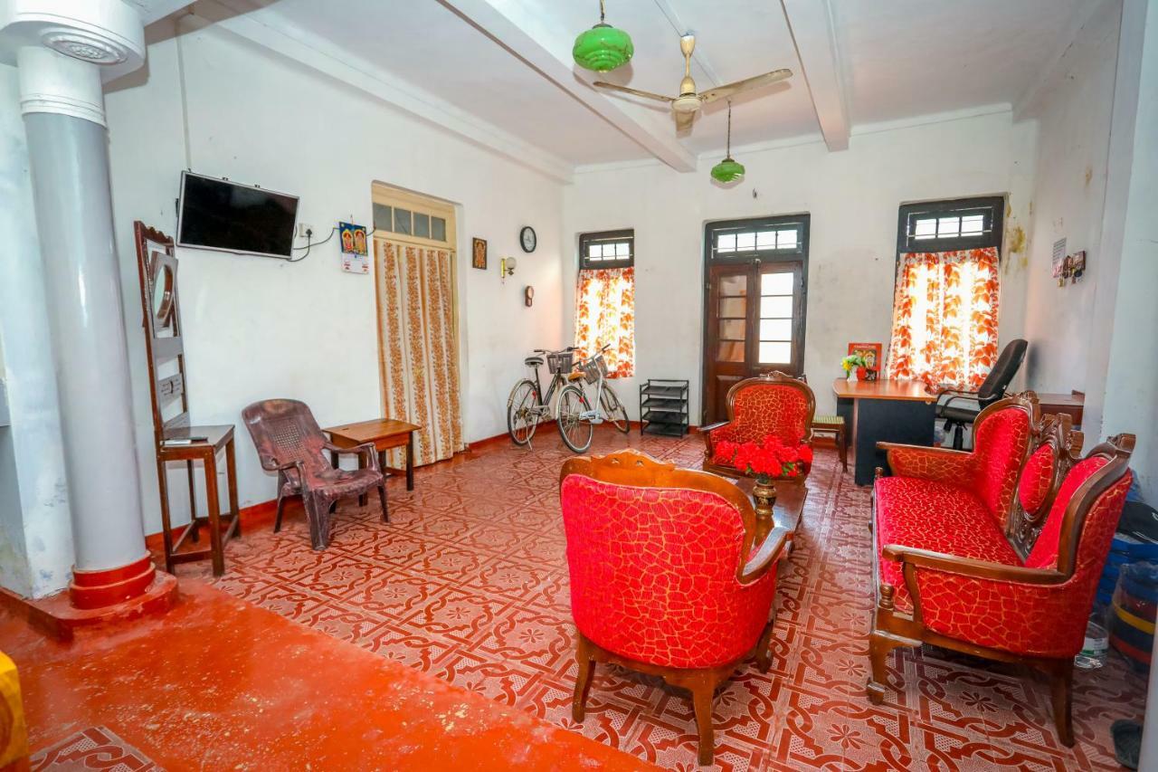 Jaffna Premier Inn Exterior photo