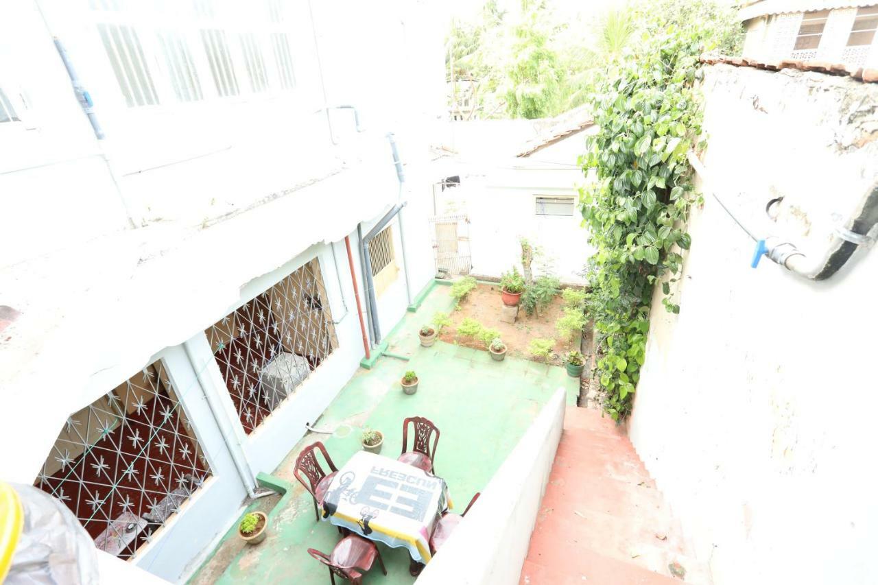 Jaffna Premier Inn Exterior photo